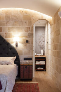 rhodes-king-suite-with-spa-bath-rhodes