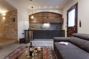 rhodes-king-suite-with-spa-bath-rhodes