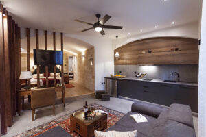 rhodes-king-suite-with-spa-bath-rhodes