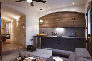 rhodes-king-suite-with-spa-bath-rhodes