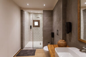 rhodes-king-suite-with-spa-bath-rhodes