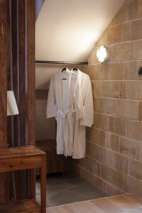 rhodes-king-suite-with-spa-bath-rhodes